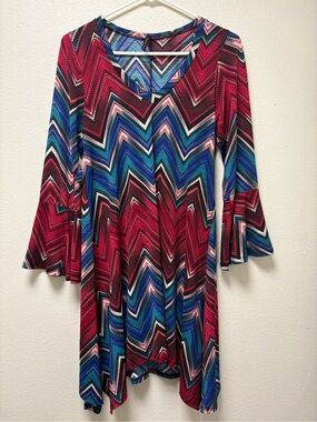 Emma Rose Women’s M RedBlue Chevron V-Neck 3/4 Bell Sleeve Knit Shift Dress Boho